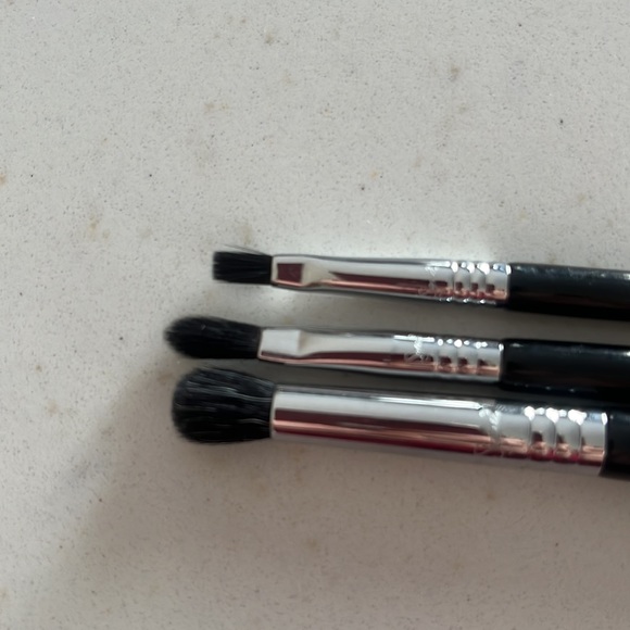 Sigma eye brush - Picture 3 of 3